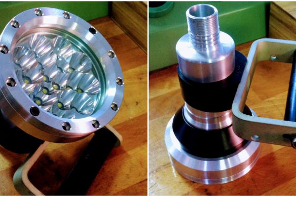 podvodna-lampa-21B344BE9-5057-87A4-7323-DA72FB516E26.jpg